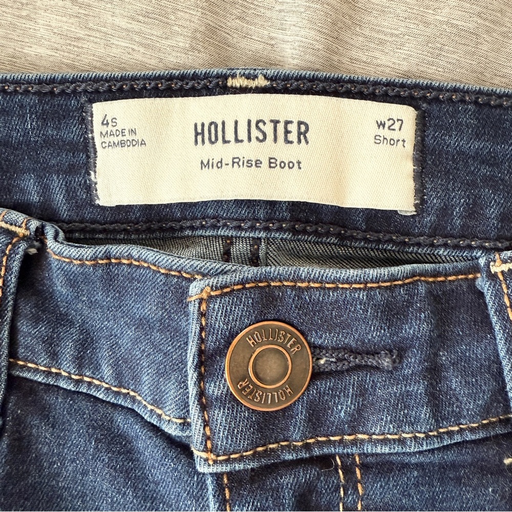 Hollister Mid-Rise Dark Wash Bootcut Jeans - Picture 7 of 8
